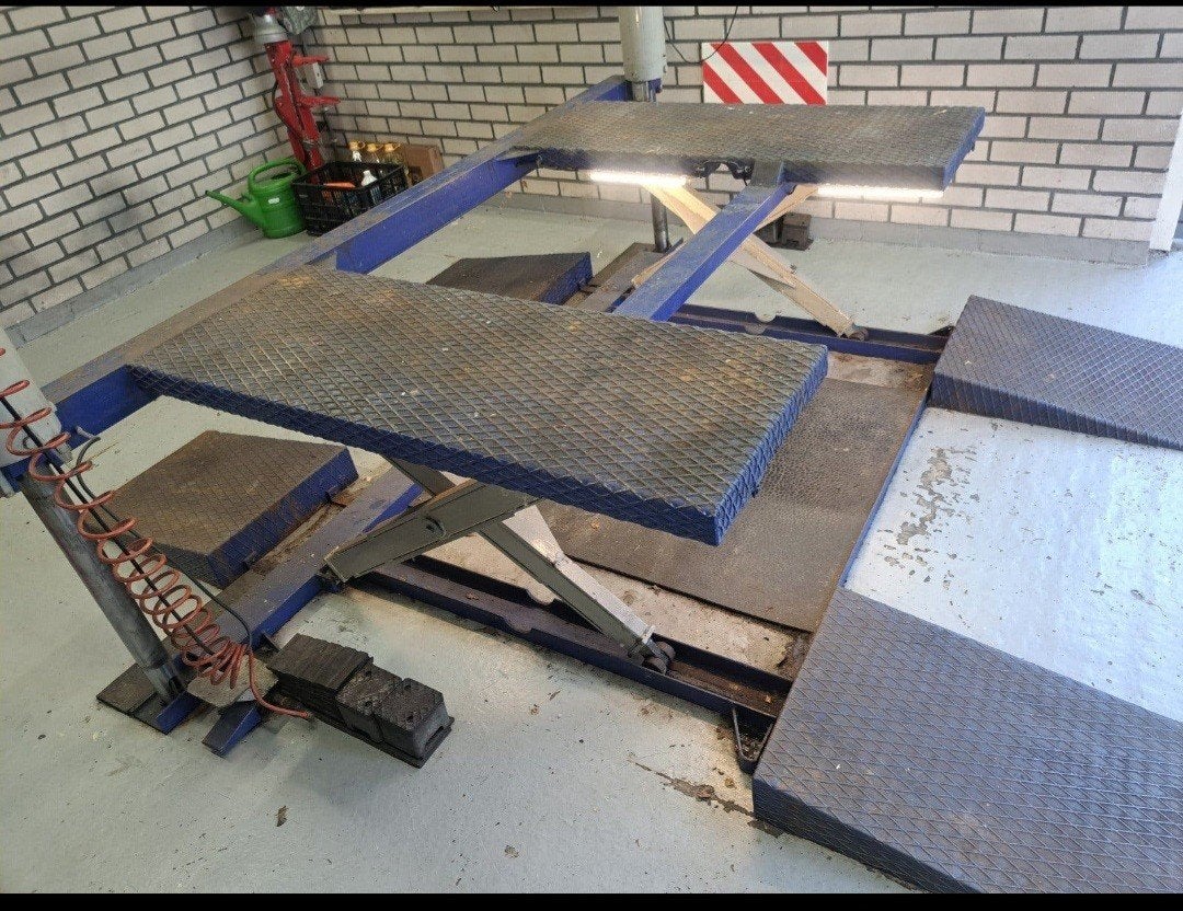 poets brug op lucht 2.5 tons, Ophalen