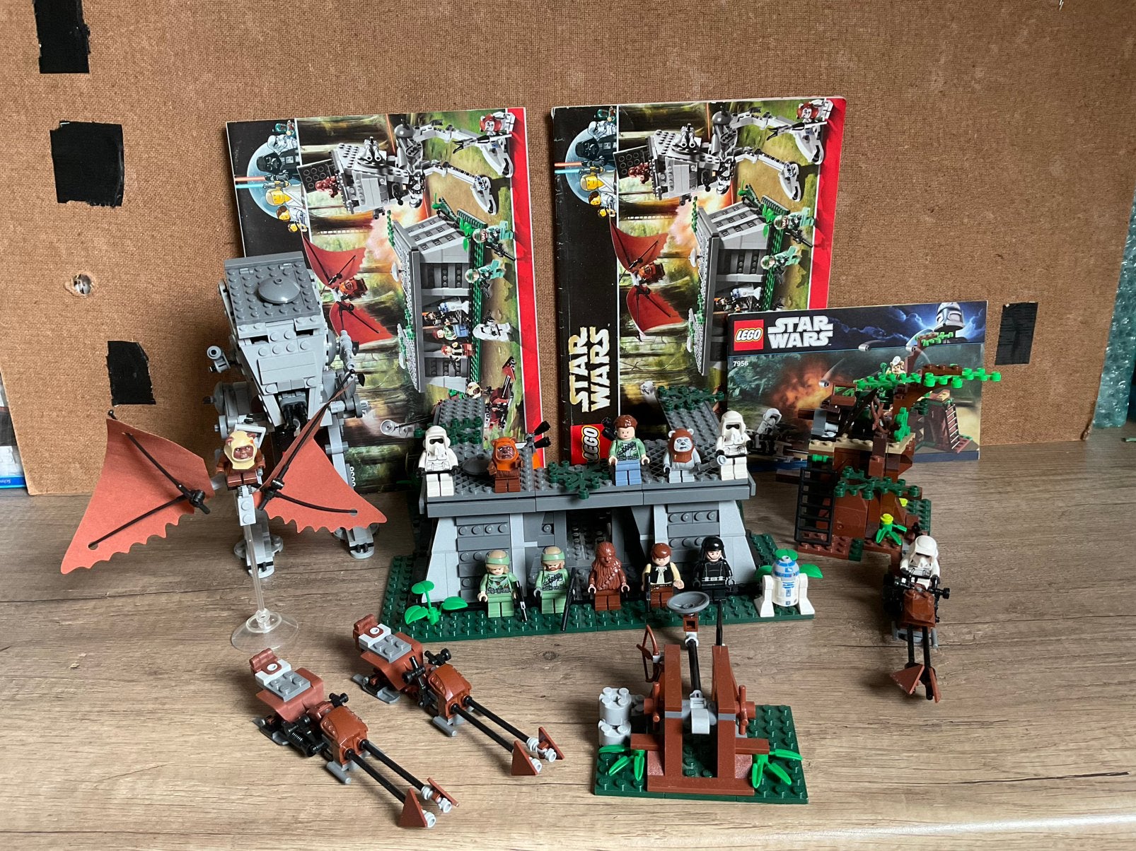 Lego 8038 The battle of Endor + 7956 ewok attack, Ophalen of Verzenden, Zo goed als nieuw