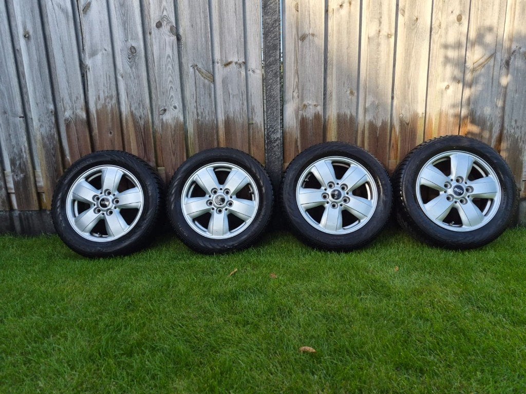 MINI Cooper velgen 15 inch lichtmetaal met winterbanden, Auto-onderdelen, Ophalen, Gebruikt, 15 inch, 175 mm