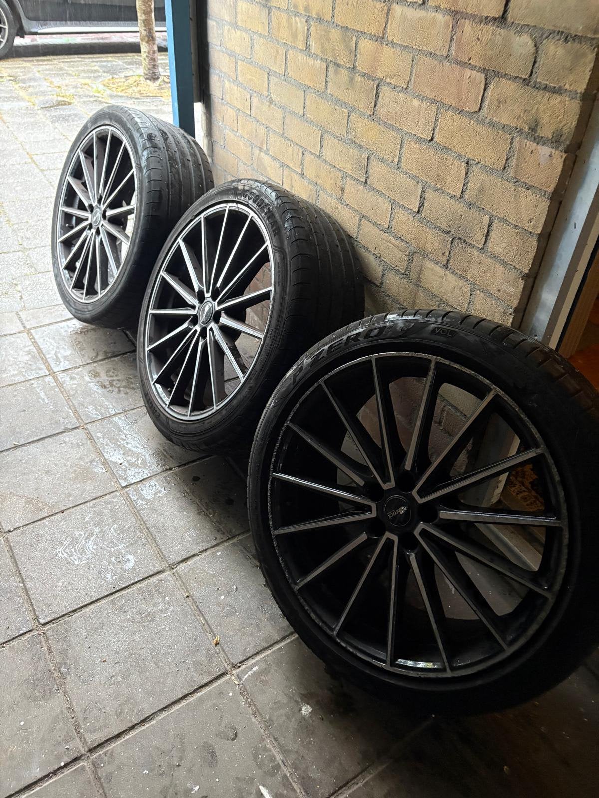 3 Volvo velgen+ banden 255/40R21 102T, Ophalen, Gebruikt, 255 mm, Banden en Velgen