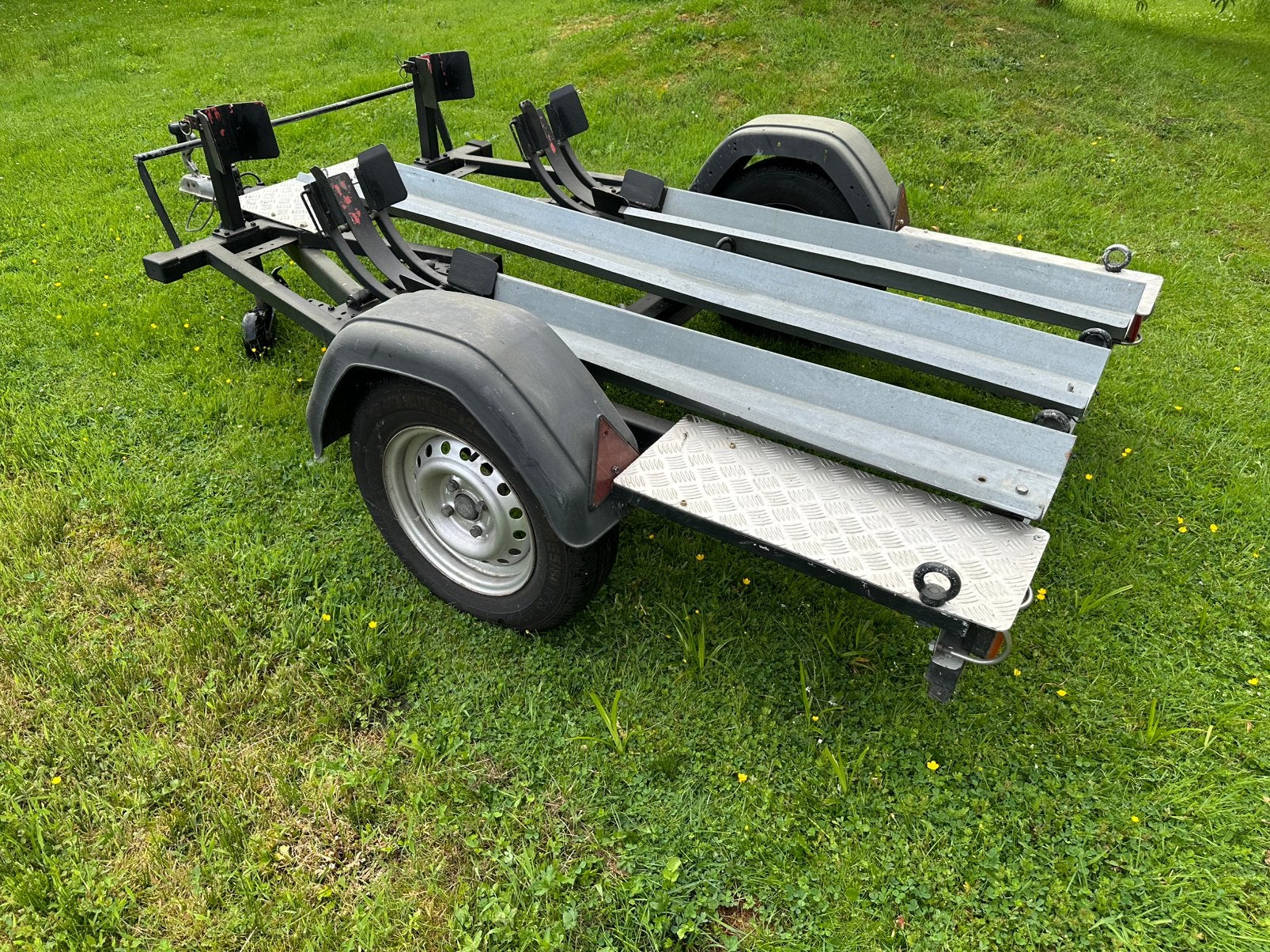 Motor aanhanger, Ophalen, Gebruikt