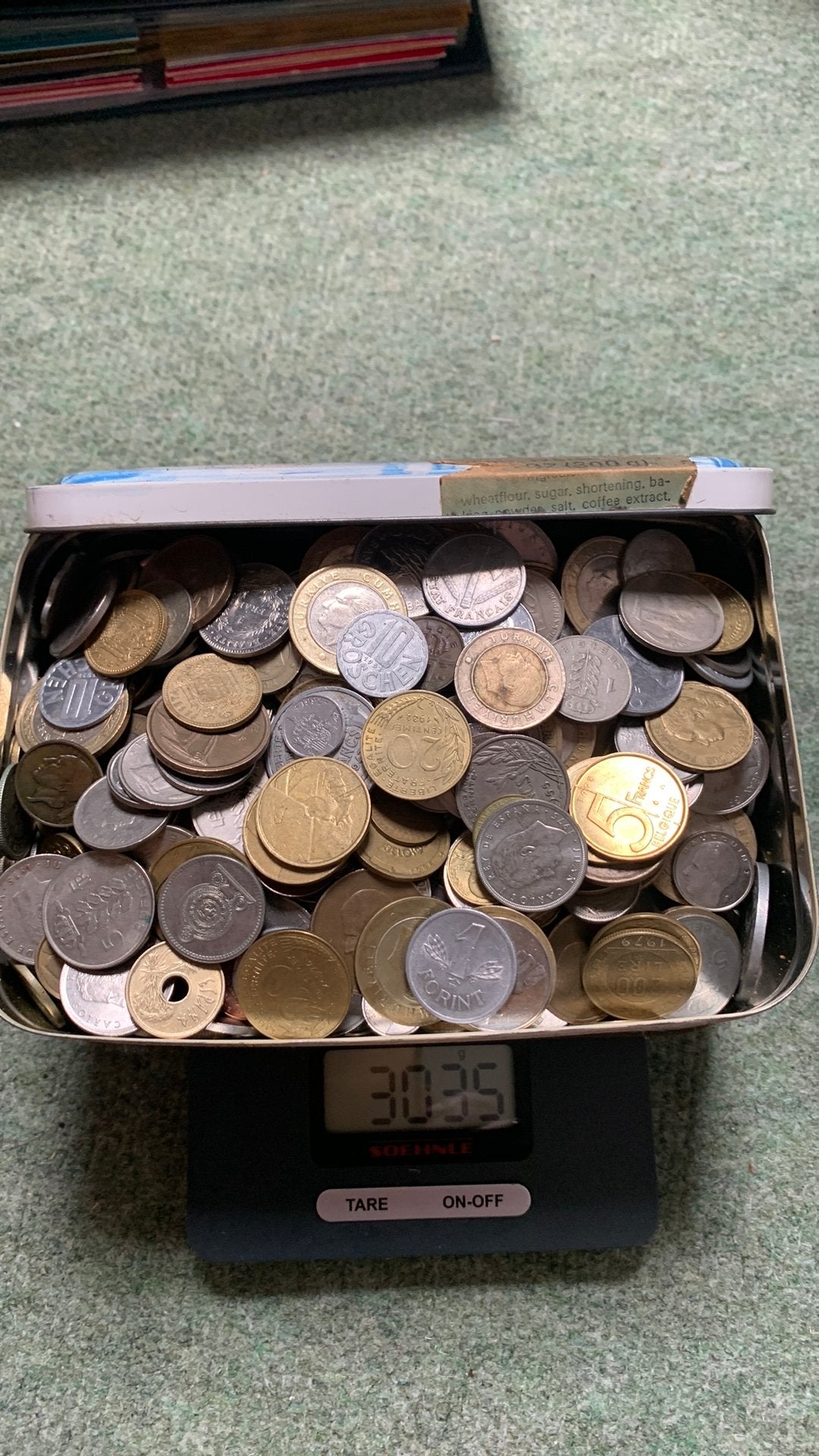 Oud blik met 3 kilo munten, Ophalen of Verzenden, Buitenland, Munten