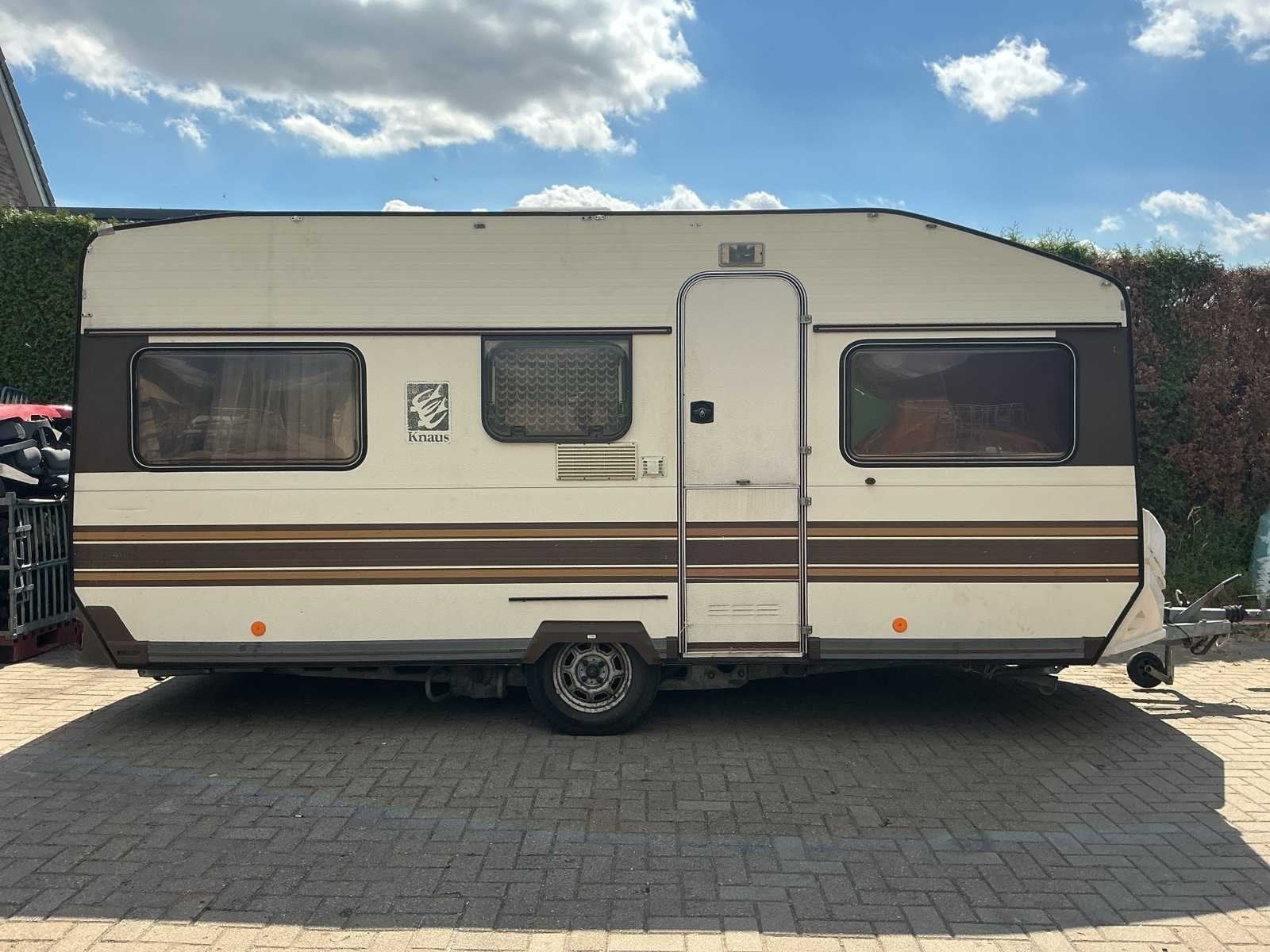 Knaus 4405 Caravan | 35-WE-05, Bedrijf, Knaus