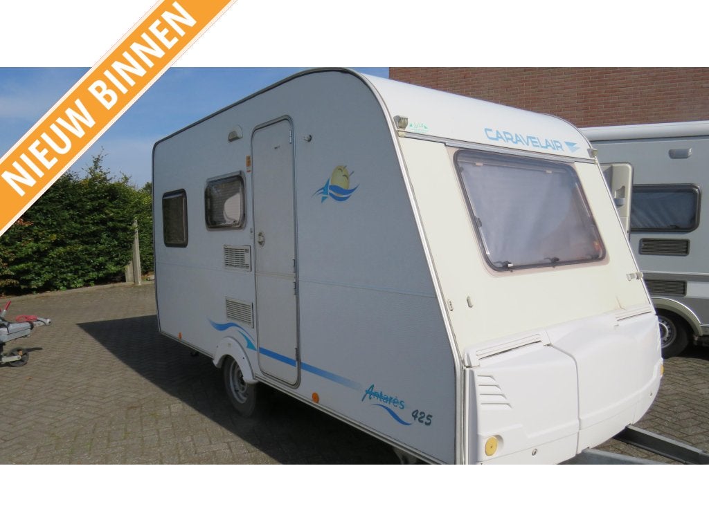 Foto 2 van Caravelair Antares Luxe 420 Bj 2001 Nu €3500