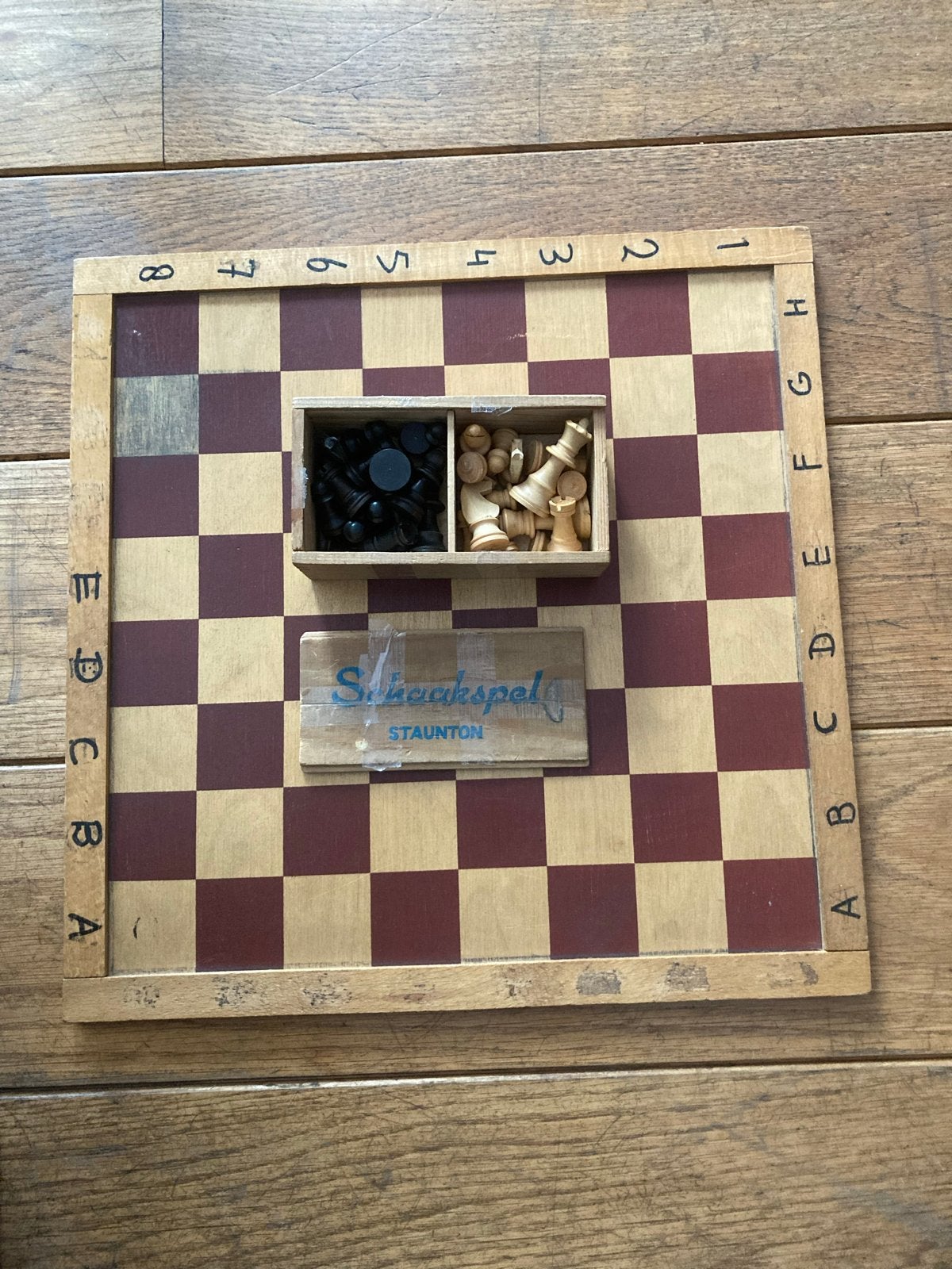 Vintage Schaak- en Damspel - Houten Bord en Stukken, Een of twee spelers, Ophalen of Verzenden, Gebruikt