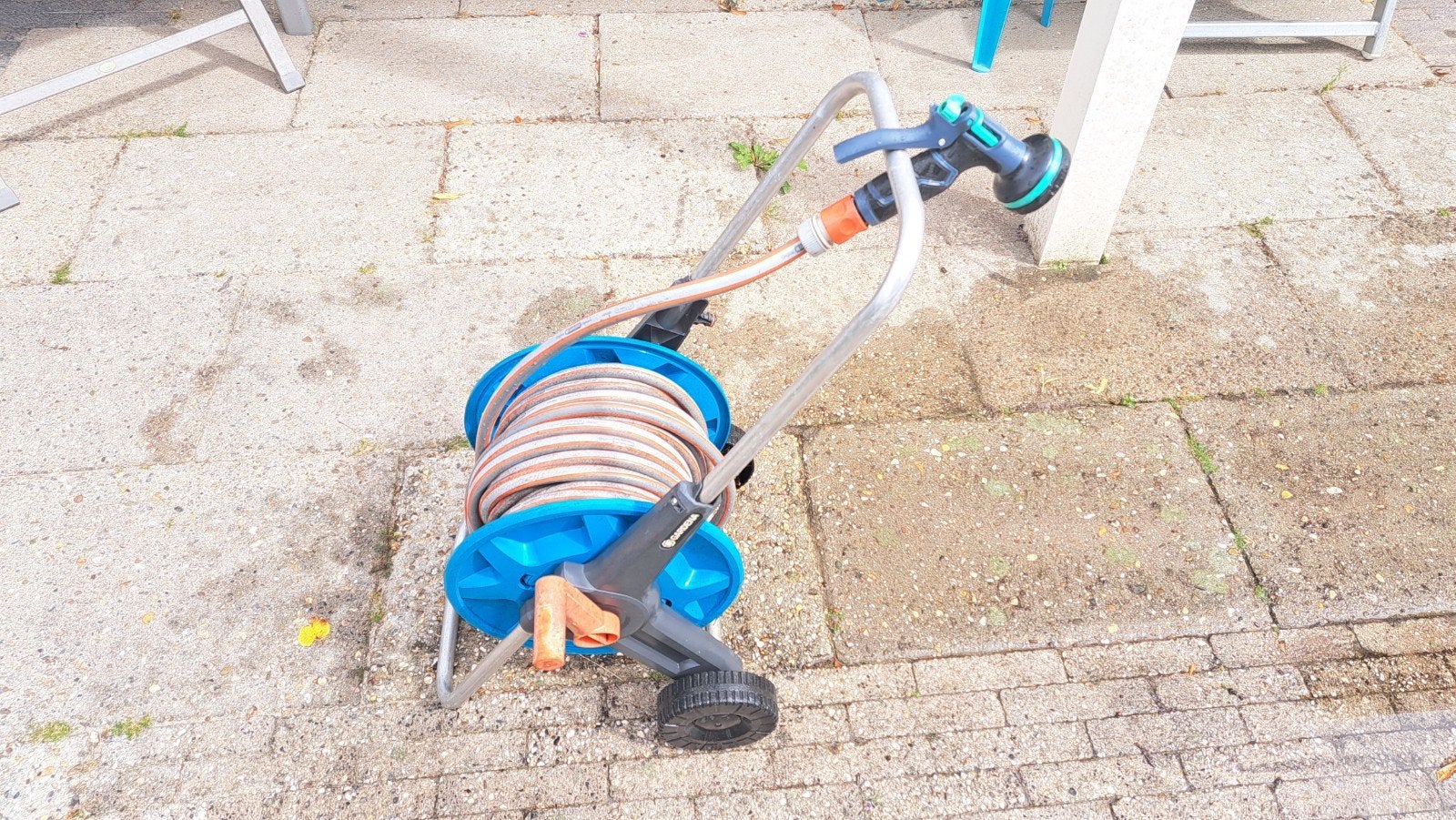 Gardena Tuinslanghaspel  met slang en spuitstuk, Ophalen, Gebruikt, Tuinslanghaspel
