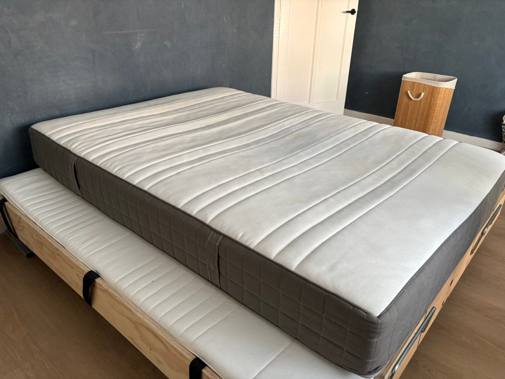 Tweepersoons matras 160x200 Ikea Hövag zo goed als nieuw, Ophalen, Zo goed als nieuw, Tweepersoons, 160 cm