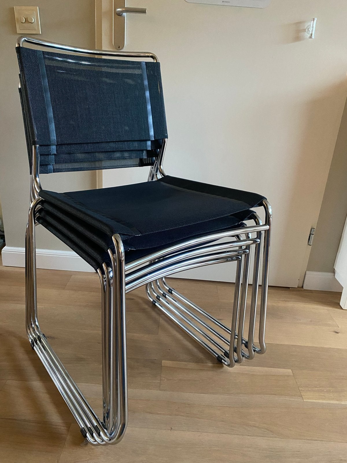 Set van 4 Bauhaus Italiaanse designstoelen chrome netweave, Zwart, Ophalen of Verzenden, Zo goed als nieuw, Vier