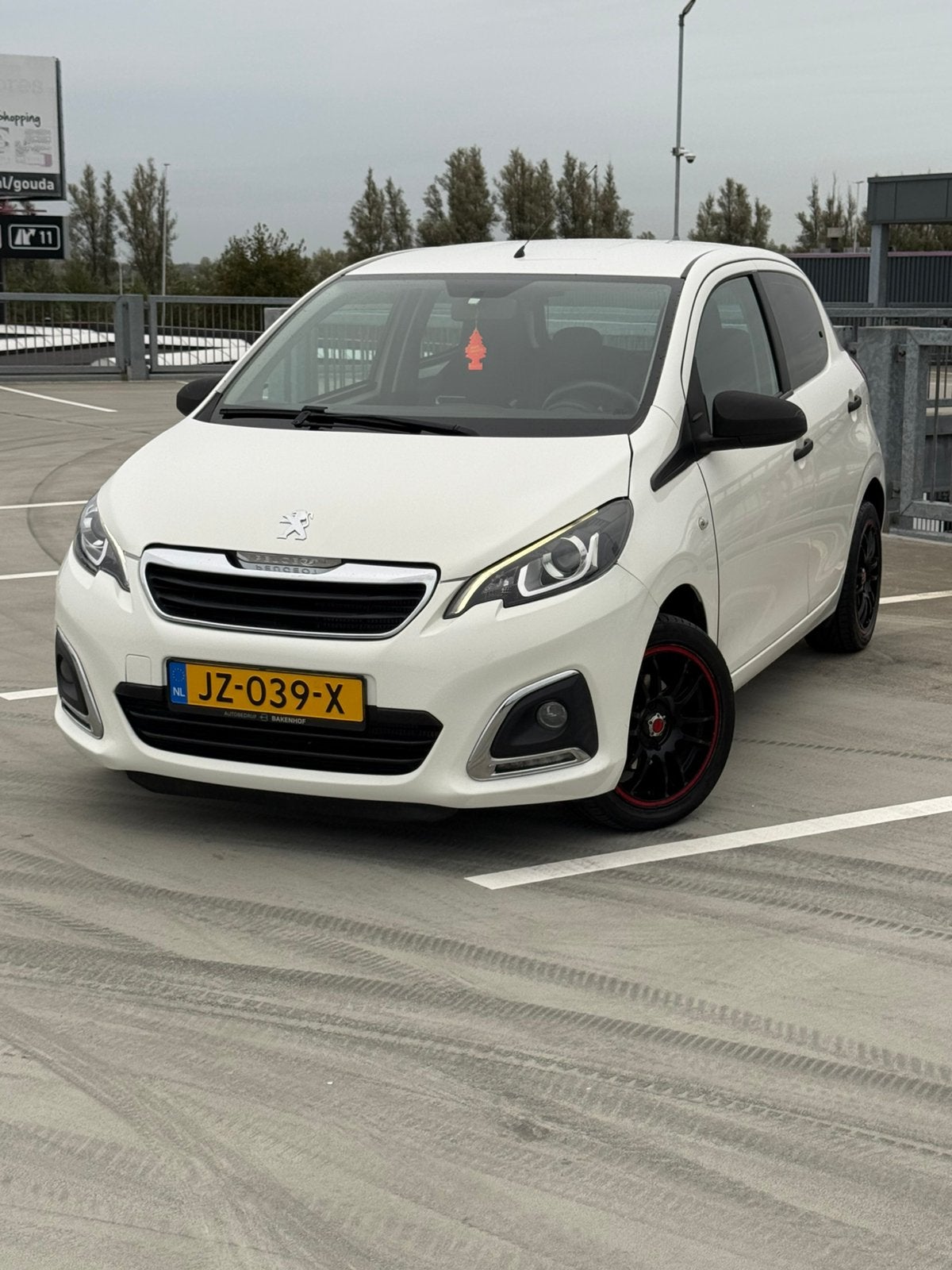 Peugeot 108 1.0 12V E-vti 51KW 5DR 2016 Wit, Voorwielaandrijving, 4 stoelen, Wit, Origineel Nederlands