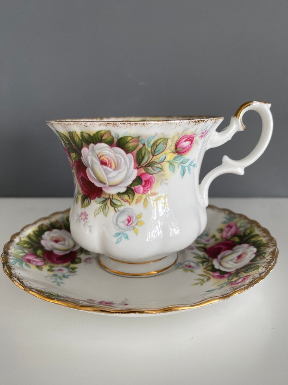 Vintage Royal Albert Kop- en Schotel, Ophalen of Verzenden, Zo goed als nieuw, Porselein, Kop en/of schotel
