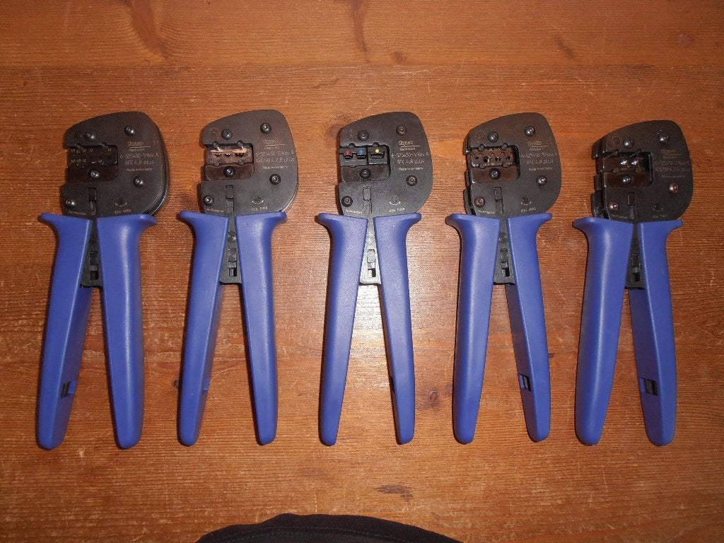 ZGAN Tyco Electronics krimptangen set diverse toepassingen., Ophalen of Verzenden, Zo goed als nieuw