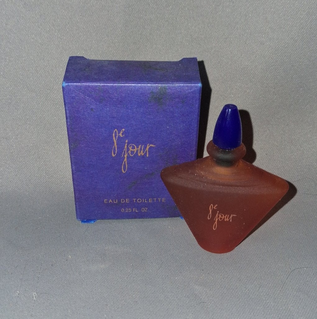 Parfum miniatuur - Yves rocher 8e jour + doosje, Ophalen of Verzenden, Zo goed als nieuw, Miniatuur, Gevuld