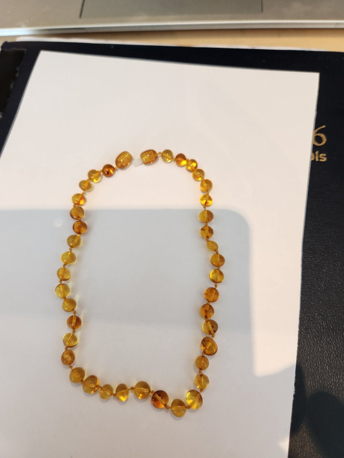 Mooie barnsteen ketting voor baby's of kinderen, Sieraden, Tassen en Uiterlijk, Kettingen, Zo goed als nieuw, Steen of Mineraal