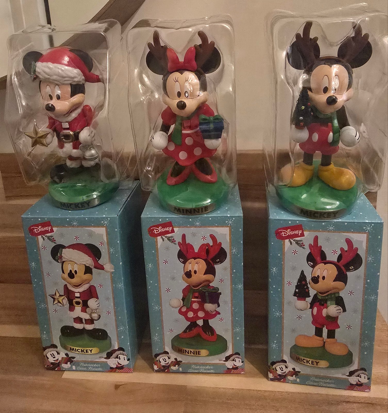 Disney  Mickey Mouse en Minnie Mouse, Verzenden, Mickey Mouse, Nieuw, Beeldje of Figuurtje