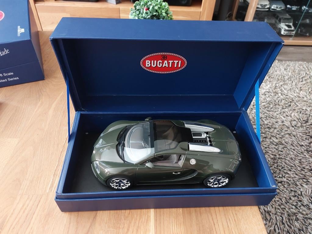 MR 1/18 Bugatti veyron Grand Sport Groen, Hobby en Vrije tijd, Modelauto's | 1:18, Ophalen of Verzenden, Zo goed als nieuw, Auto