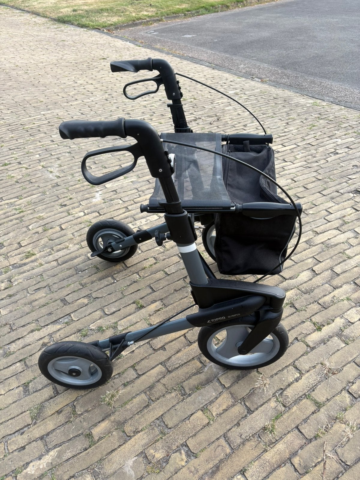 Rollator topro, Ophalen, Lichtgewicht, Zo goed als nieuw