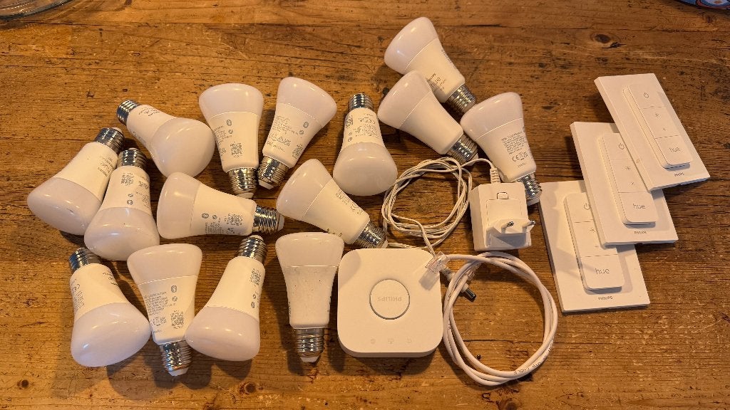 PHILIPS HUE BRIDGE, DIMMER, LAMPEN, Huis en Inrichting, Lampen | Losse lampen, Ophalen, Gebruikt, Minder dan 30 watt, E27 (groot)
