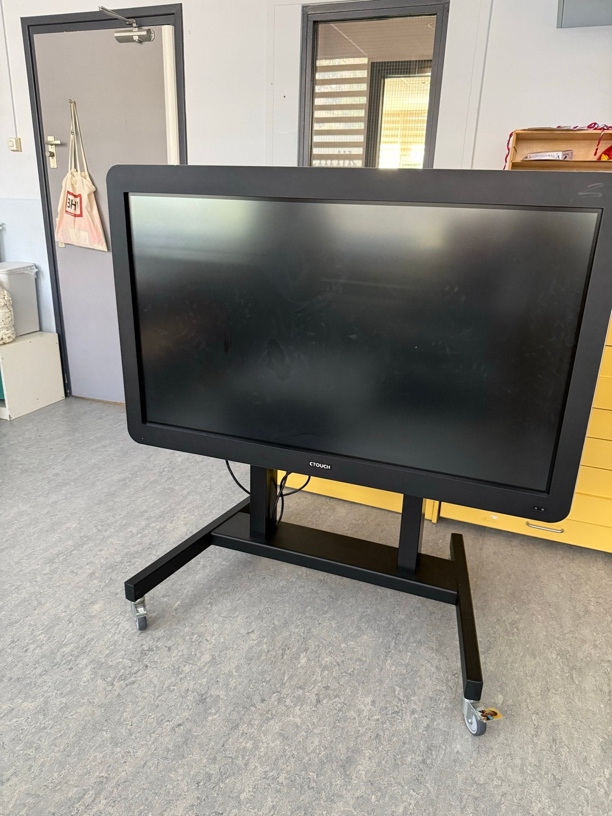 CTOUCH interactief touchscreen / digibord met standaard, Ophalen, Touchscreen, Gebruikt, HDMI