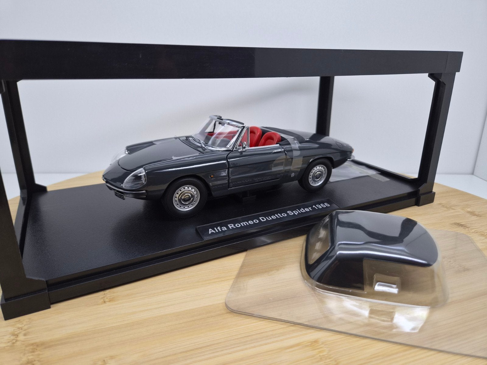 Touring Models Alfa Romeo Duetto Spider 1966 1:18 Grijs, Overige merken, Auto, Nieuw, Ophalen of Verzenden