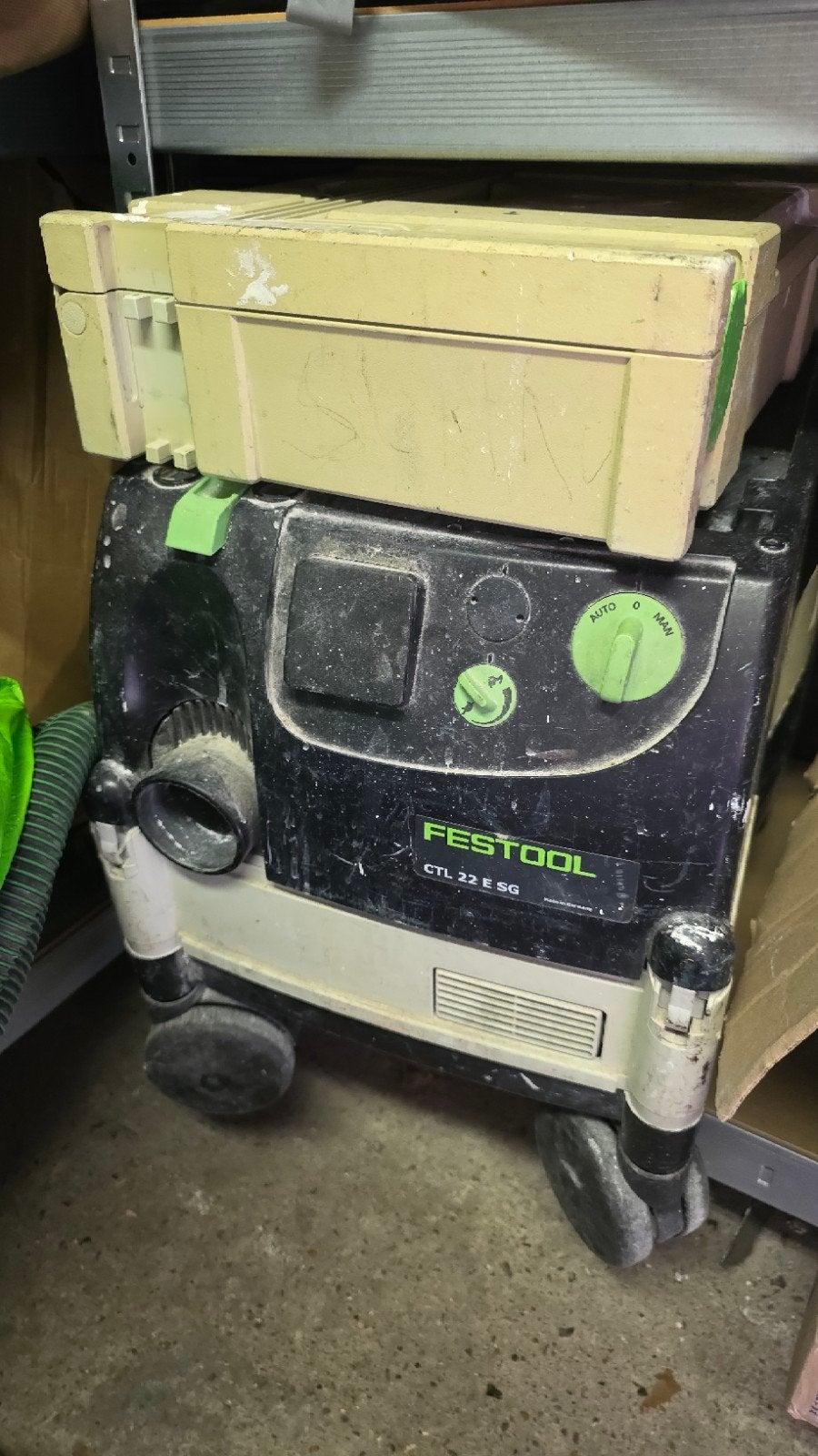 Festool stofzuiger met nieuwe filter en accessoires, Ophalen, Gebruikt, Waterstofzuiger