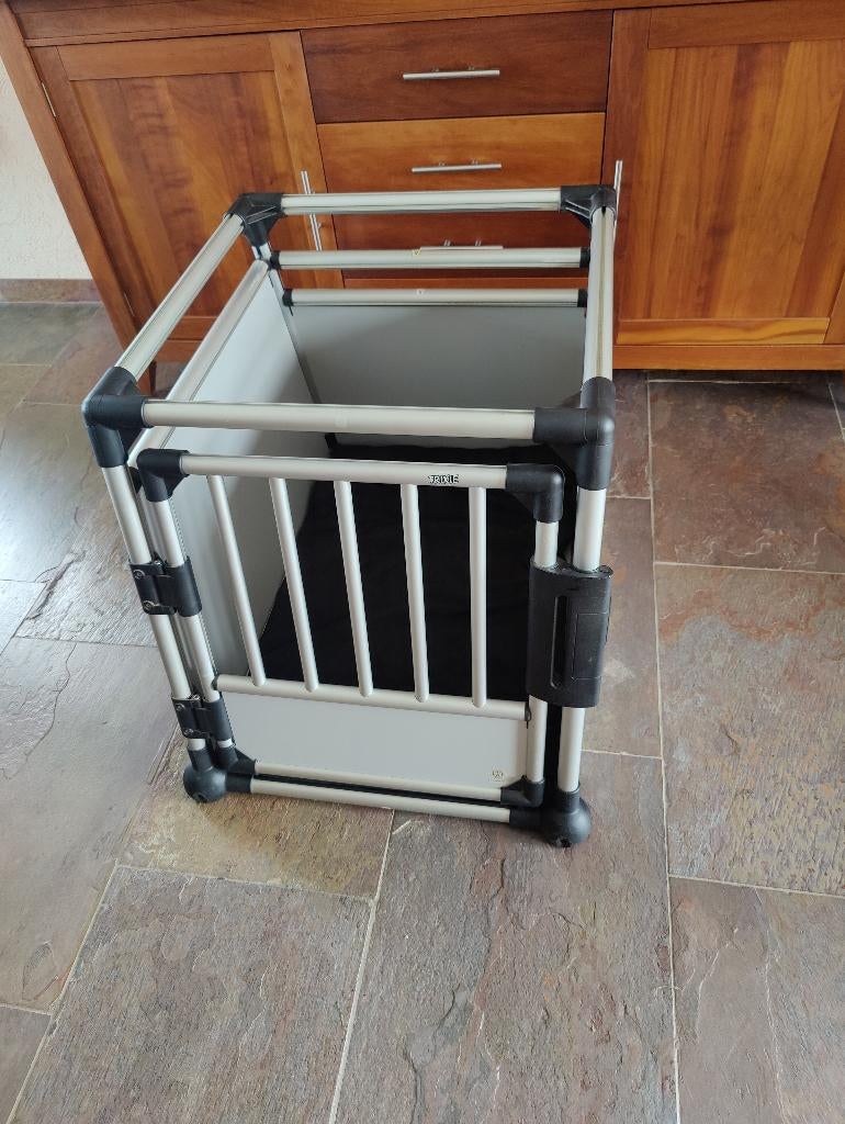 Trixie honden transportbox aluminium hoog 65xd90xbr63cm., Ophalen, Zo goed als nieuw