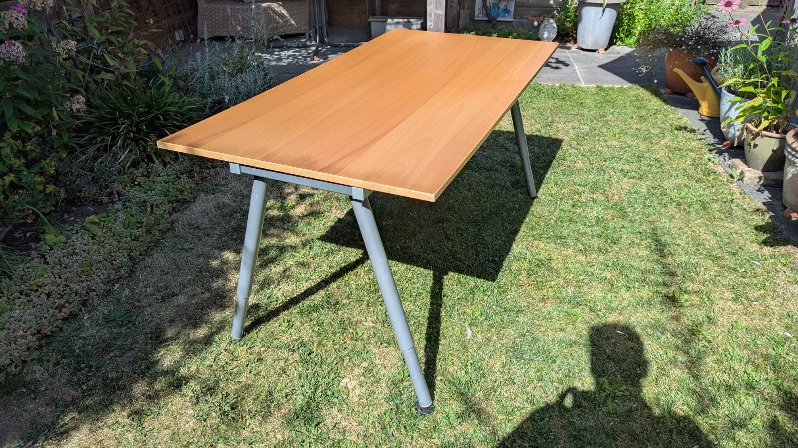 Ikea Galant bureau met 4 poten, frame en tafelblad, Huis en Inrichting, Ophalen, Gebruikt, In hoogte verstelbaar, Scandinavisch