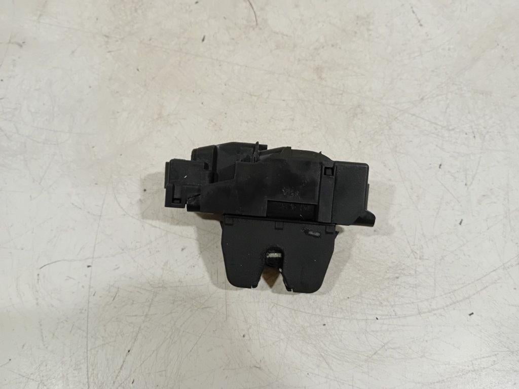 Slot mechaniek kofferdeksel achterklep elektrisch Citroën C3, Onderdelen@venauto.nl, Van der Ven Autorecycling B.V., Gebruikt