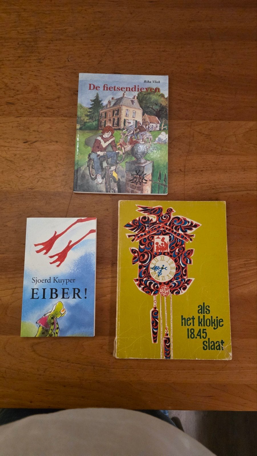 Kinderboeken: De fietsendieven, Eiber!, Als het klokje 18.45, Boeken, Ophalen of Verzenden, Gelezen, Fictie algemeen