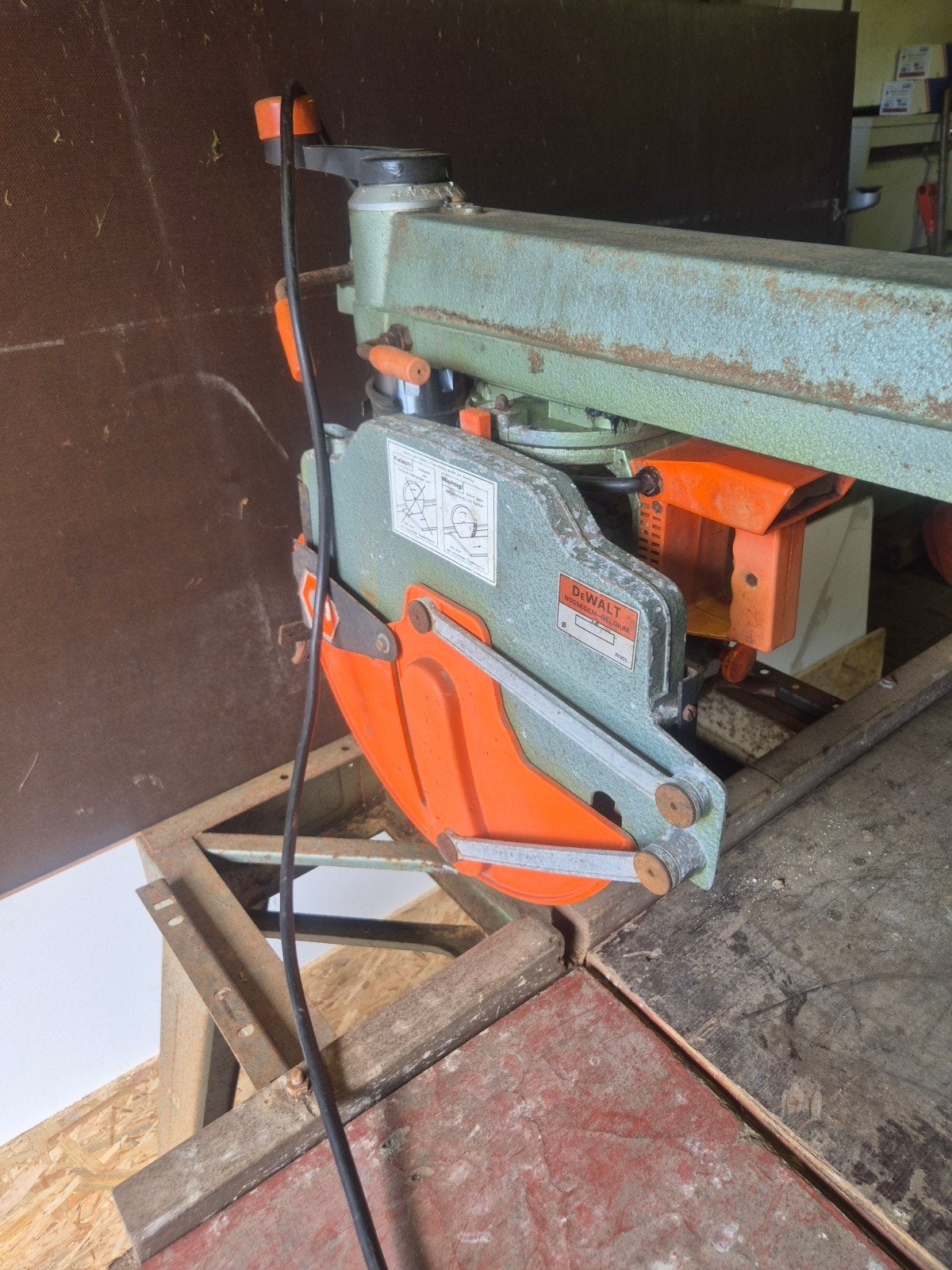DeWalt DW8103 radiaal zaag, Doe-het-zelf en Verbouw, Gereedschap | Zaagmachines, Ophalen, Gebruikt, Elu (de Walt), 70 mm of meer