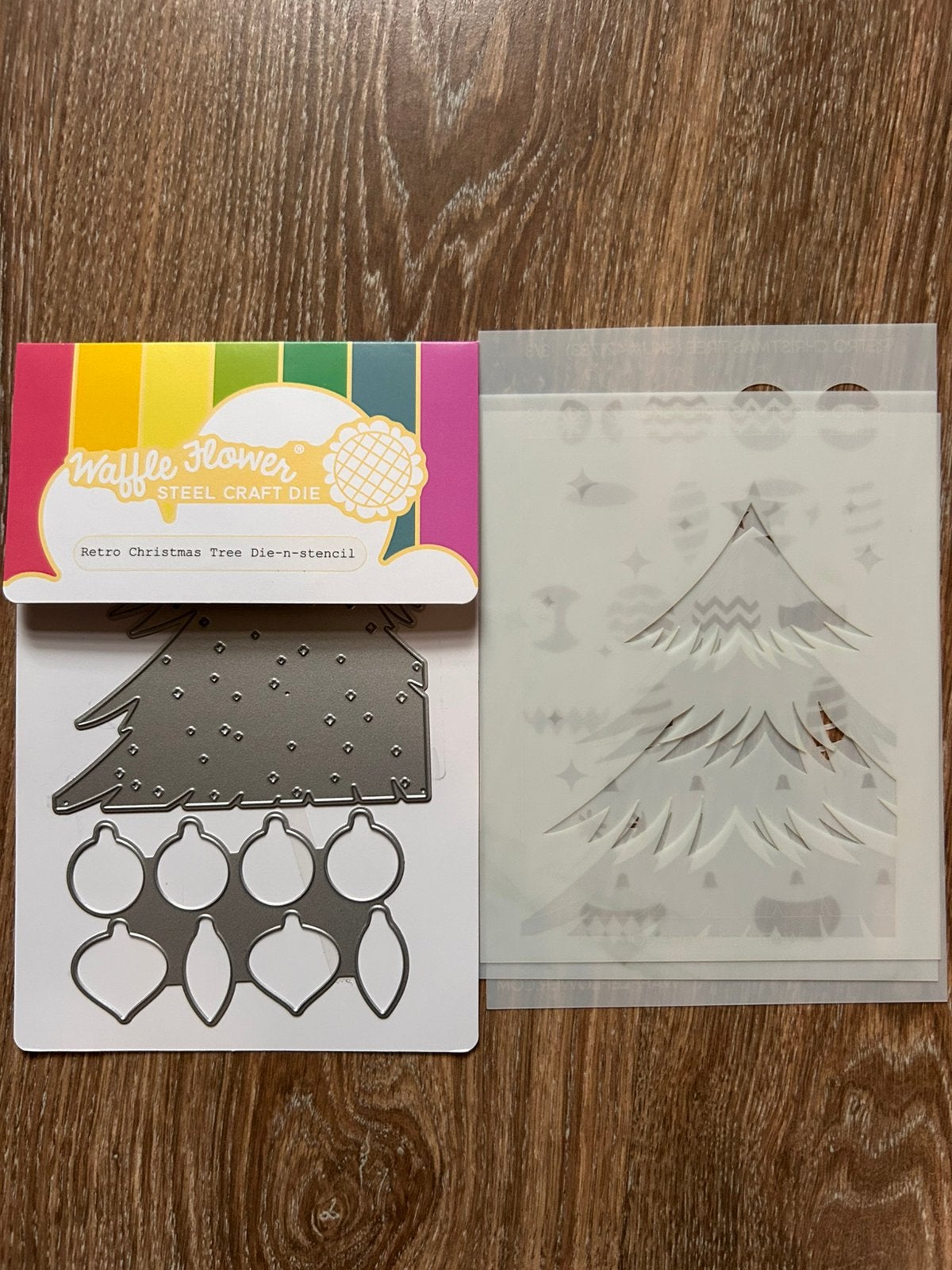 Waffle Flower Retro Christmas Tree Die-n-stencil, Ophalen of Verzenden, Zo goed als nieuw, Overige thema's, Pons of Mal