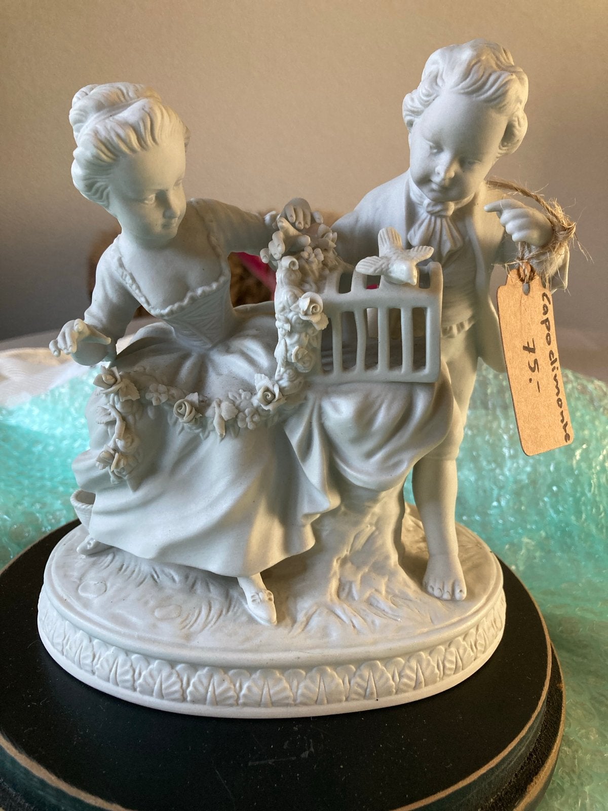 Capodimonte Porseleinen Beeldje - Jongen en Meisje met Vogel, Verzenden