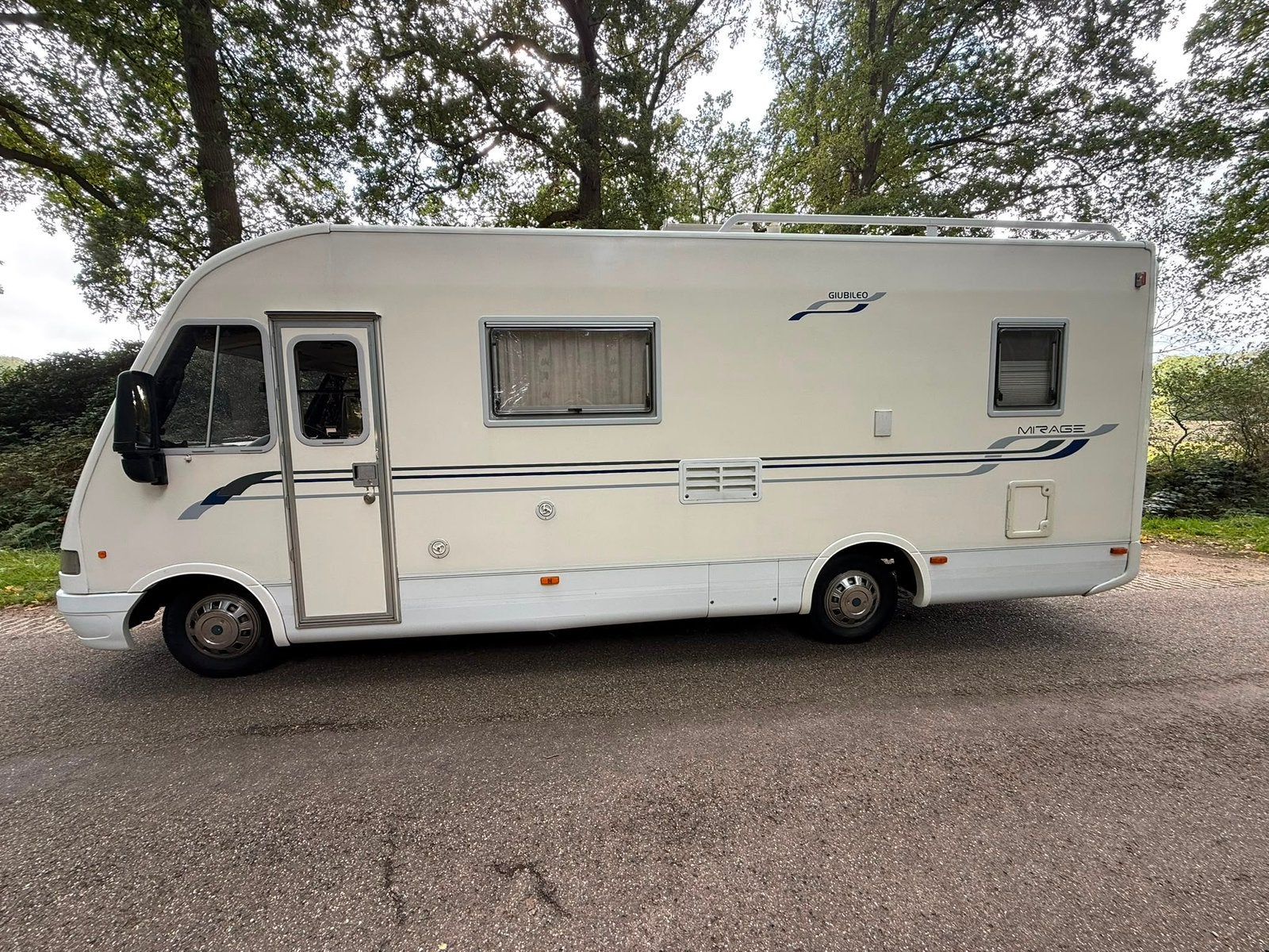 Uitzonderlijk mooie giubileo mirage camper, Caravans en Kamperen, Integraal, Ringverwarming, Verwarmde buitenspiegels, Particulier