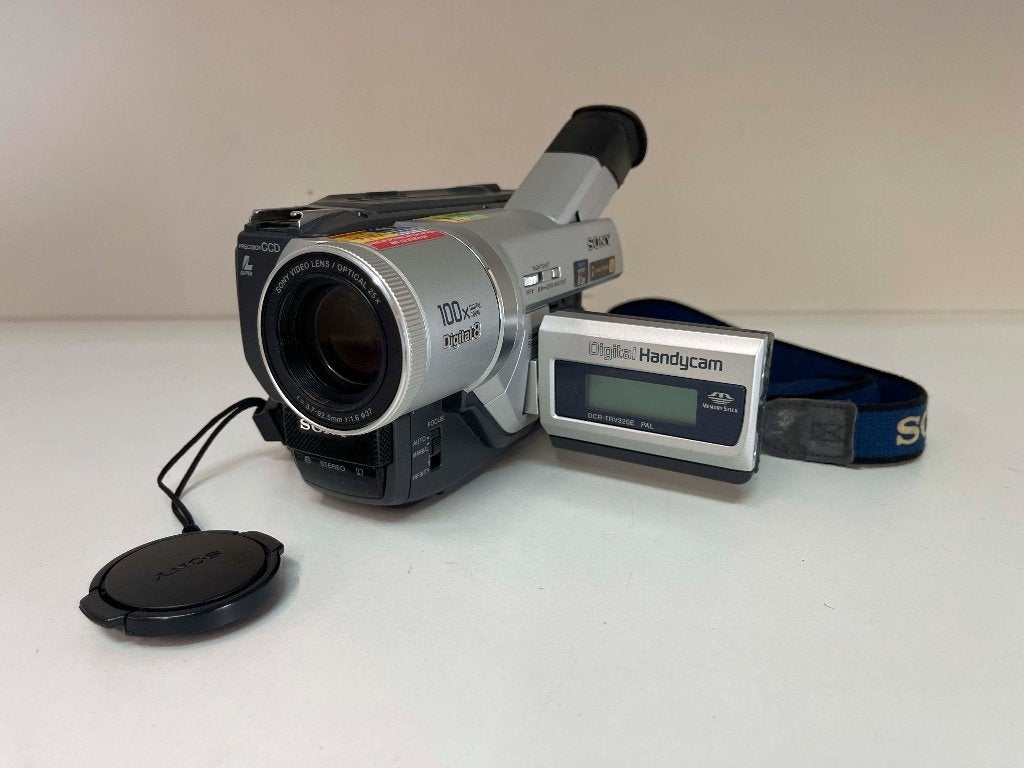 Sony DCR-TRV320E Digital 8 camcorder met Firewire uitgang, 8mm, N, N, Ophalen of Verzenden