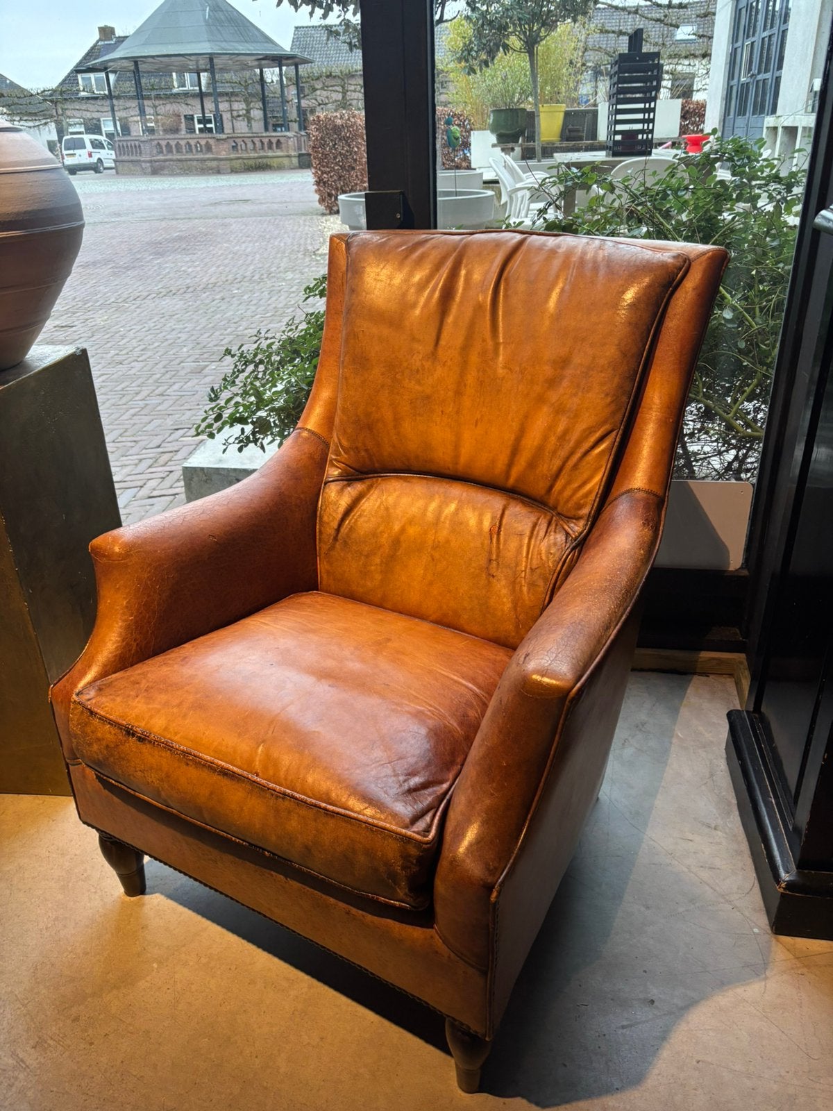 Schapenleren Fauteuil Model Tessa geleefd-stoer-sleets, Huis en Inrichting, Gebruikt, Stoer Sleets Vintage, 50 tot 75 cm, Leer