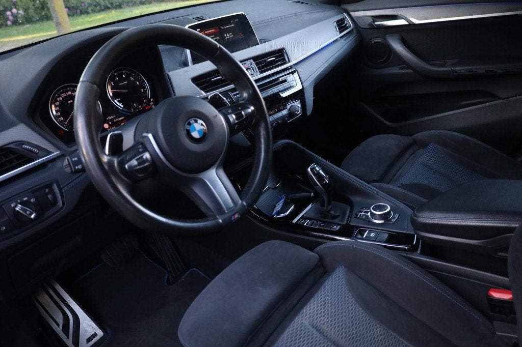 BMW X2 2.0i X-Drive High Executive Aut. | M-Pakket | Black O, Automaat, 1998 cc, X2, Gebruikt