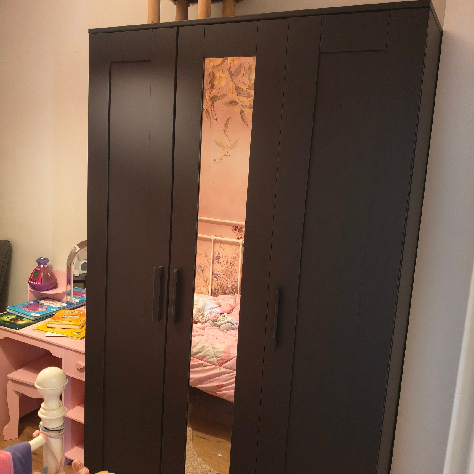 Zwarte kledingkast (Brimnes Ikea), Ophalen, Zo goed als nieuw, 25 tot 50 cm, 150 tot 200 cm