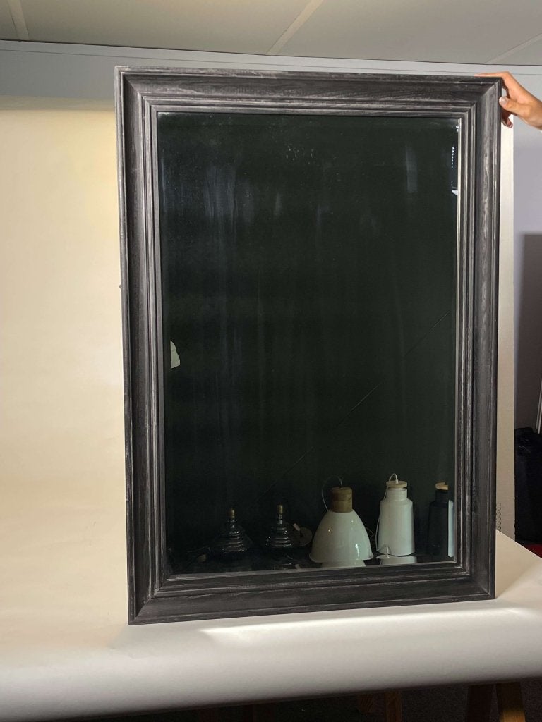 Spiegel met zwarte omlijsting., Huis en Inrichting, Woonaccessoires | Spiegels, 100 tot 150 cm, Niet ingevuld, Zo goed als nieuw