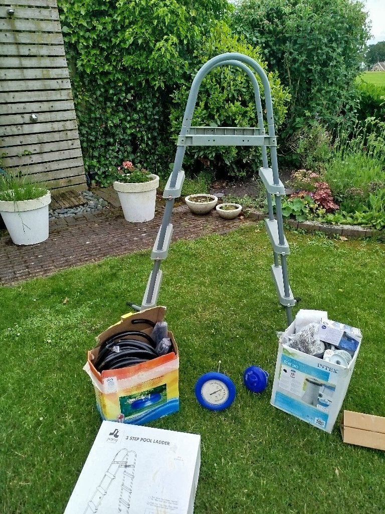 Zwembad verwarmingssysteem,Pomp incl filters,Trap en meer!,, Ophalen, Zo goed als nieuw, Verwarming