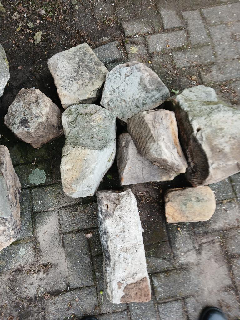 Bentheimer zandsteenbrokken, Tuin en Terras, Ophalen, Gebruikt, Geel, Kei