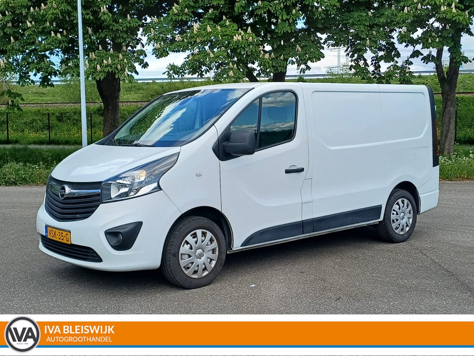 Opel Vivaro 1.6 CDTI L1H1 Selection | 3 ZITPL | AIRCO | CRUI, Voorwielaandrijving, Dealer onderhouden, 15 km/l, Gebruikt