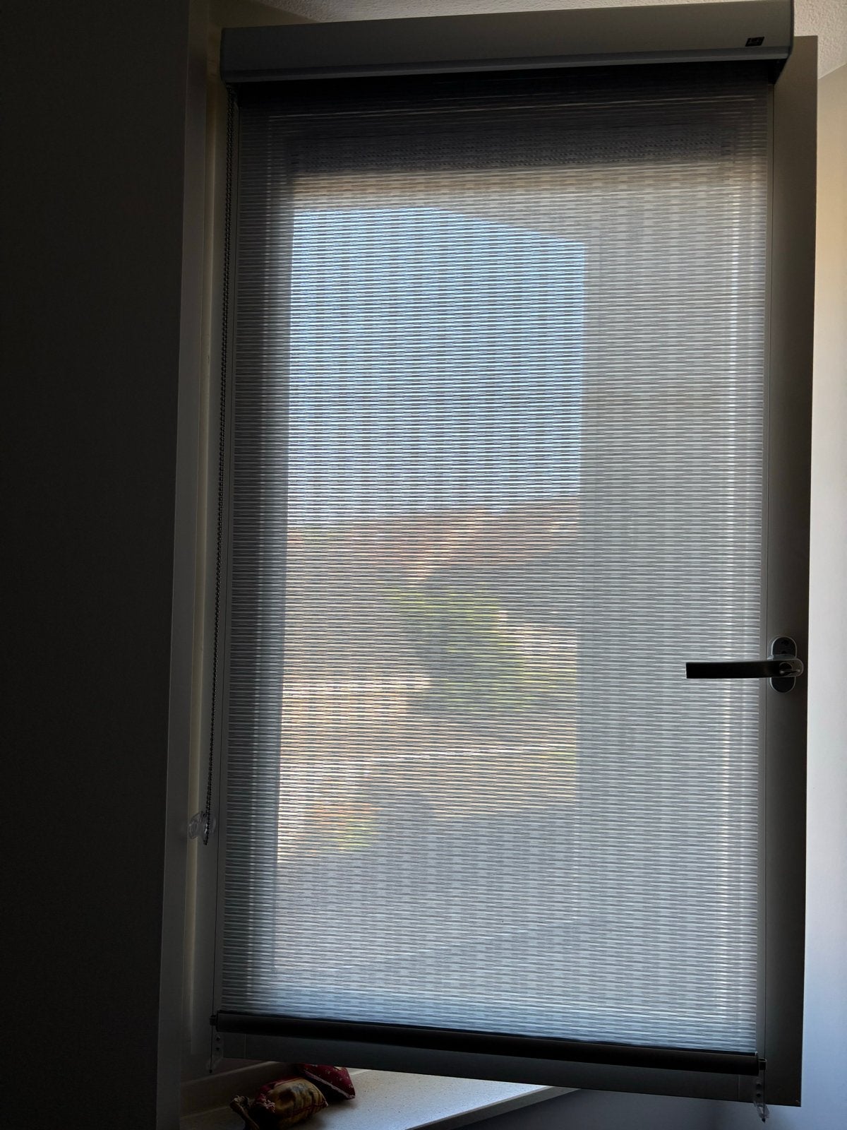 Luxaflex Rolgordijn 56,5x135cm - Wit/Grijs, Ophalen, Wit, Rolgordijn, Luxaflex
