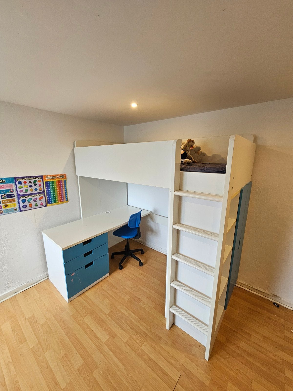 IKEA STUVA hoogslaper met bureau en lades