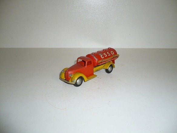 Tekno Denmark Ford V8 Tankwagen ESSO, Hobby en Vrije tijd, Ophalen of Verzenden, Gebruikt, Bus of Vrachtwagen, Tekno