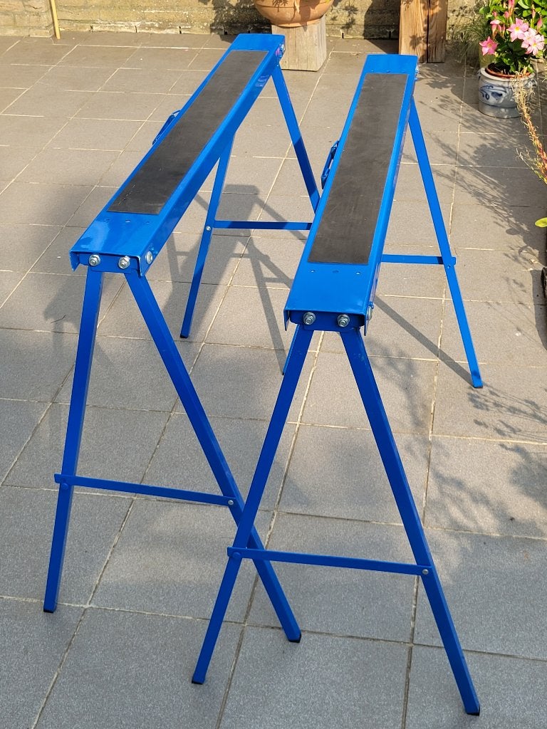 2 metalen schragen - ongebruikt -, Ophalen of Verzenden, Zo goed als nieuw