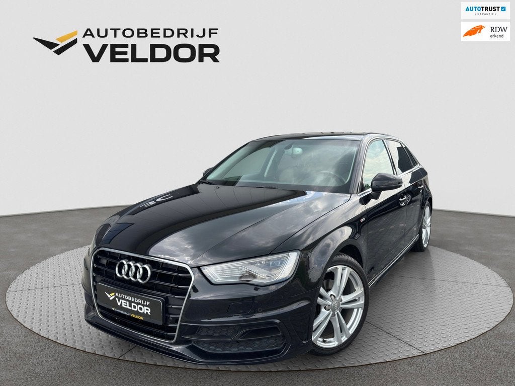 Audi A3 1.4 TFSI S line LED/18inch/Stoelvw/Navi s-line, Voorwielaandrijving, Euro 5, Stof, Gebruikt
