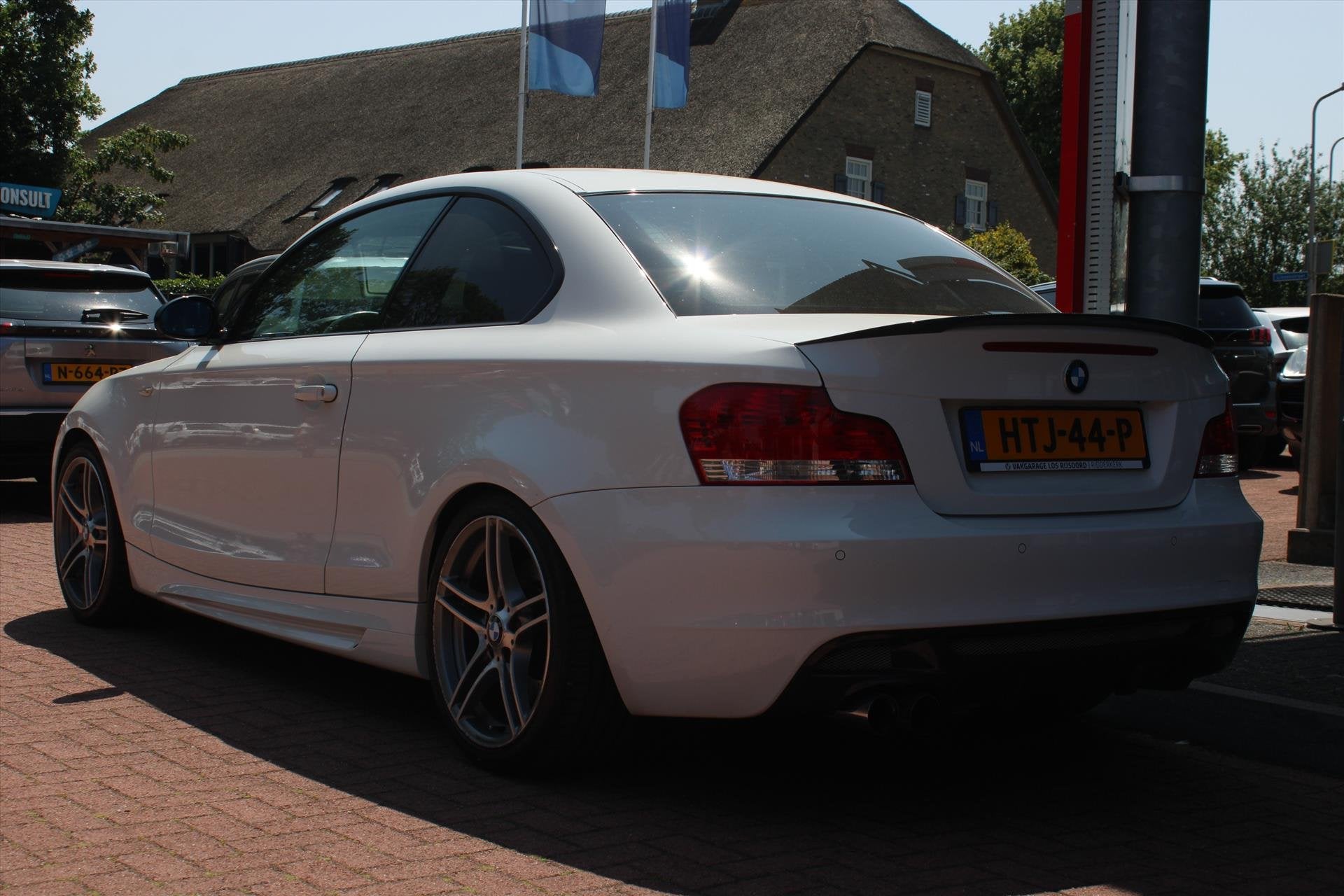 BMW 1-Serie (e87) 135i Coupé 306pk | Handbak | TOPPER ! | S, Auto's, BMW, 1-Serie, Gebruikt, Zwart, 4 stoelen
