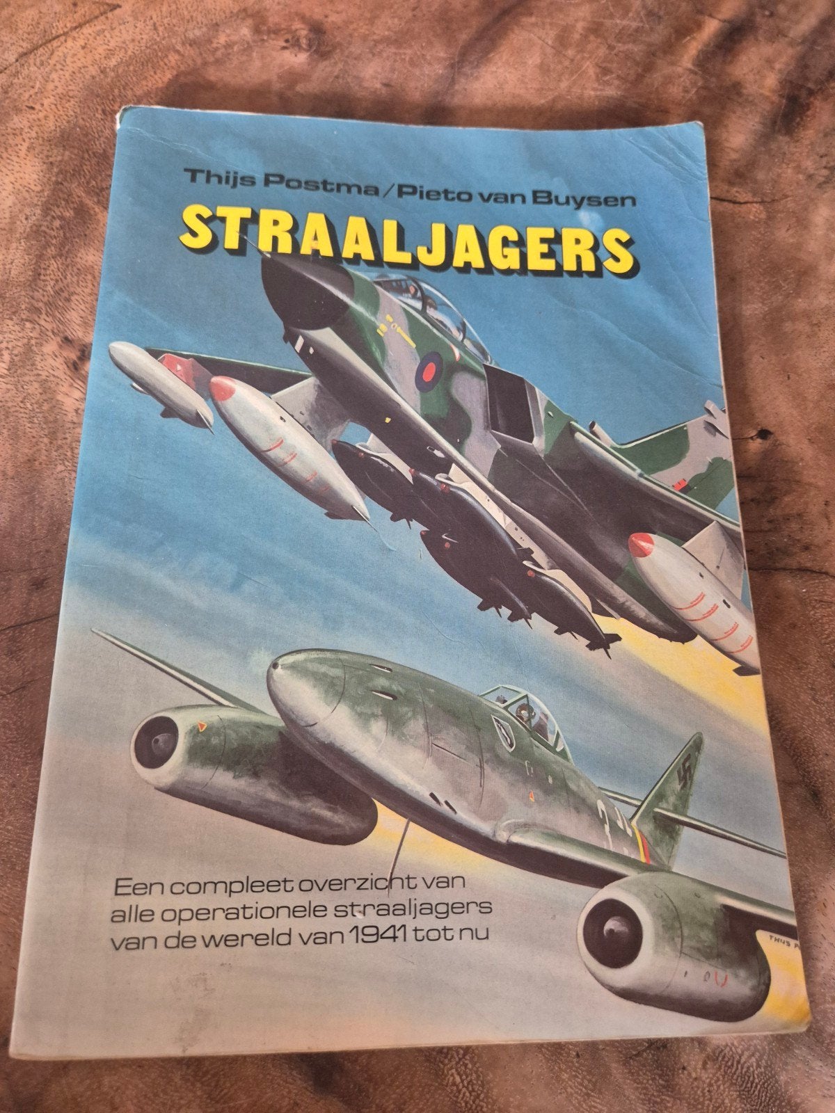 Straaljagers een compleet overzicht van 1941 tot "nu" (1980), Thijs Postma, Ophalen of Verzenden, Zo goed als nieuw, 1945 tot heden