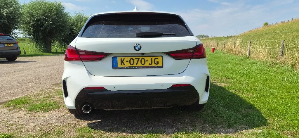 Foto 5 van BMW 1-Serie 118i 136pk 2021 Executive Edition M-sport