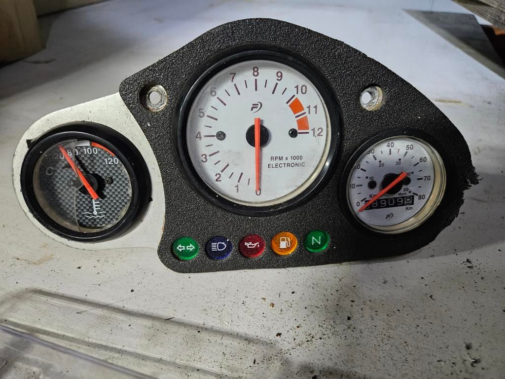 Gezocht Motorhispania RX teller am6 peugeot xr6, Ophalen of Verzenden, Rieju, Rx