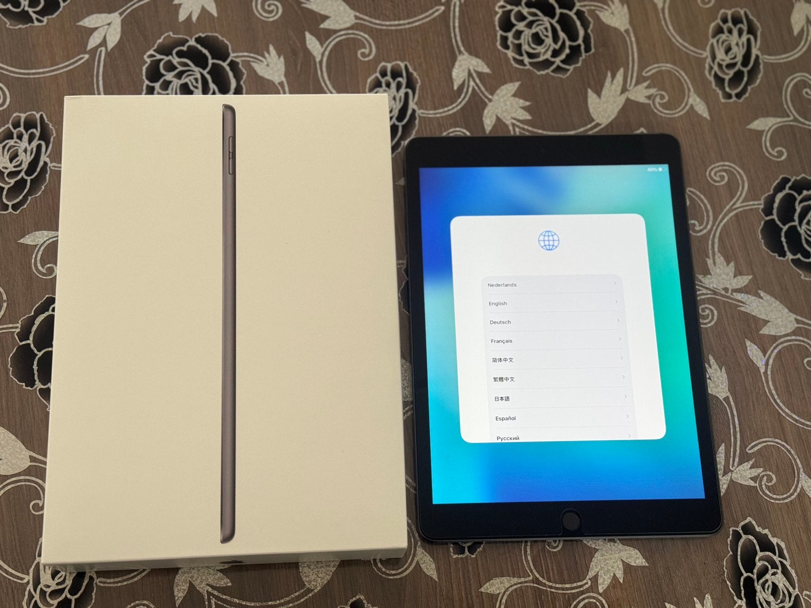 Apple iPad 10.2 inch WiFi 64GB Grijs (9e generatie), Computers en Software, Apple iPads, 10 inch, Apple iPad, Ophalen of Verzenden